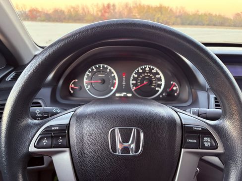 Used 2011 Honda Accord LX image 43