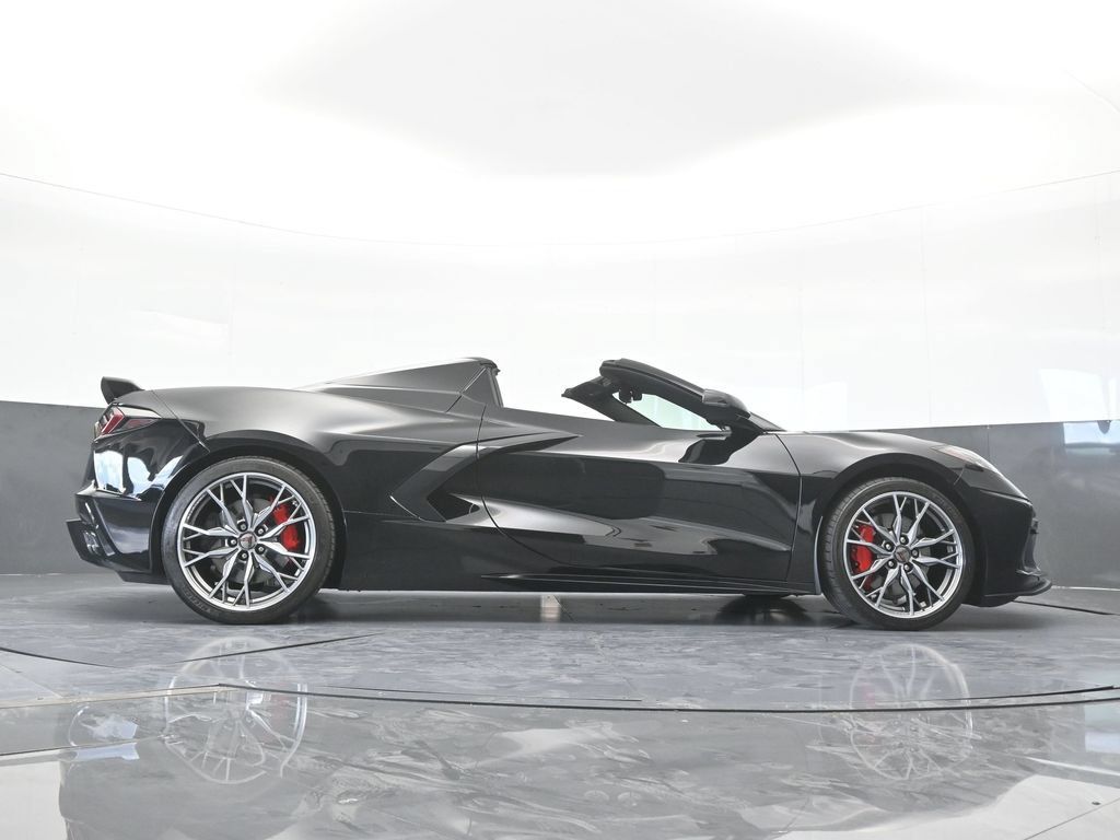 Used 2024 Chevrolet Corvette Stingray Preferred Conv w/ Z51 Performance Package RWD image 59