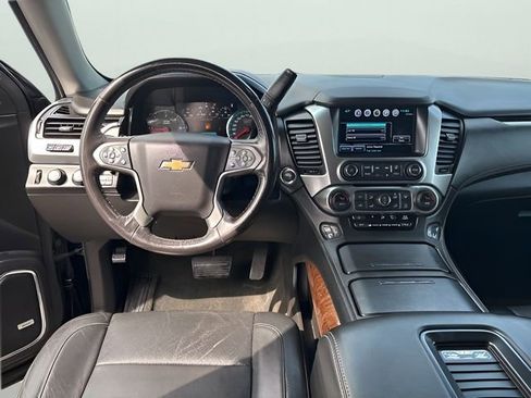 Used 2018 Chevrolet Tahoe Premier AWD/4WD image 14