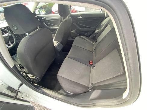 Used 2019 Volkswagen Jetta FWD image 19
