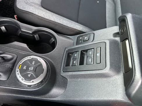 Used 2022 Ford Bronco 4-Door AWD/4WD image 8