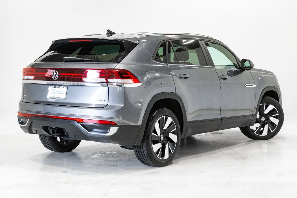 Used 2025 Volkswagen Atlas Cross Sport SE AWD/4WD image 28