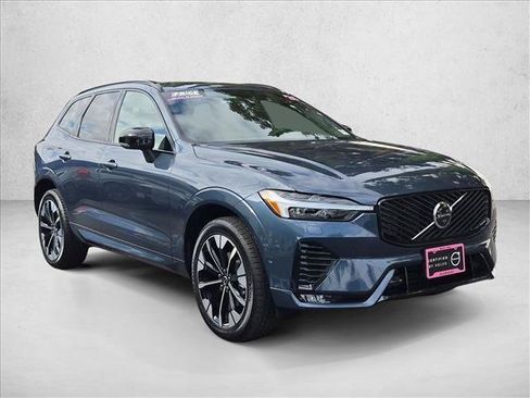 Used 2026 Volvo XC60 B5 Plus w/ Protection Package Premier AWD/4WD image 3