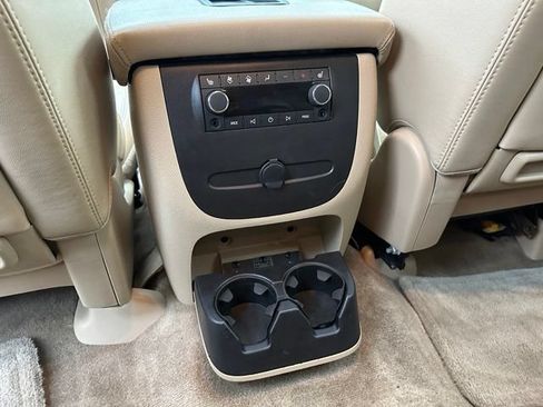 Used 2013 Chevrolet Tahoe LTZ AWD/4WD image 19