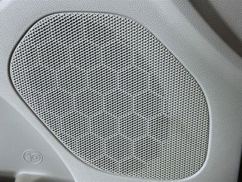 Used 2021 Jeep Grand Cherokee Limited image 19