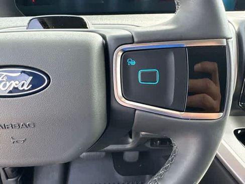 Used 2026 Ford Expedition Max Active RWD image 13