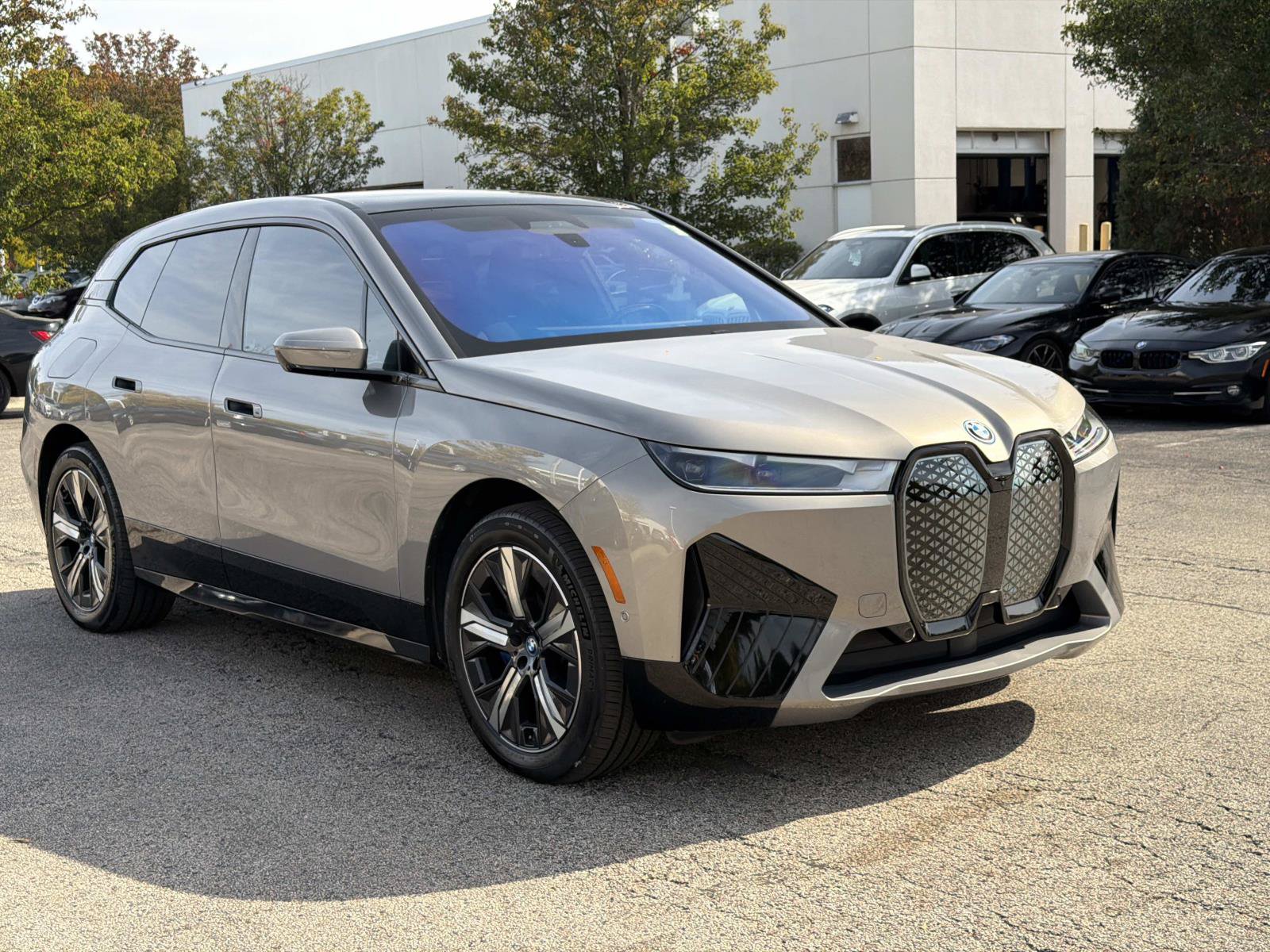 Certified 2024 BMW iX xDrive50 w/ Premium Package AWD/4WD image 3
