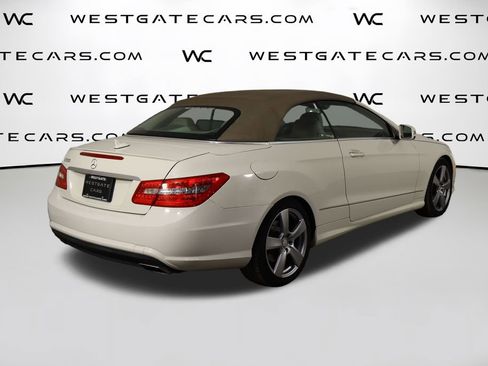 Used 2011 Mercedes-Benz E 550 Cabriolet image 40