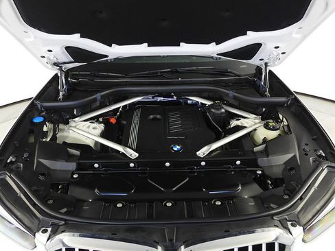 Certified 2023 BMW X5 sDrive40i w/ Parking Assistance Package image 6