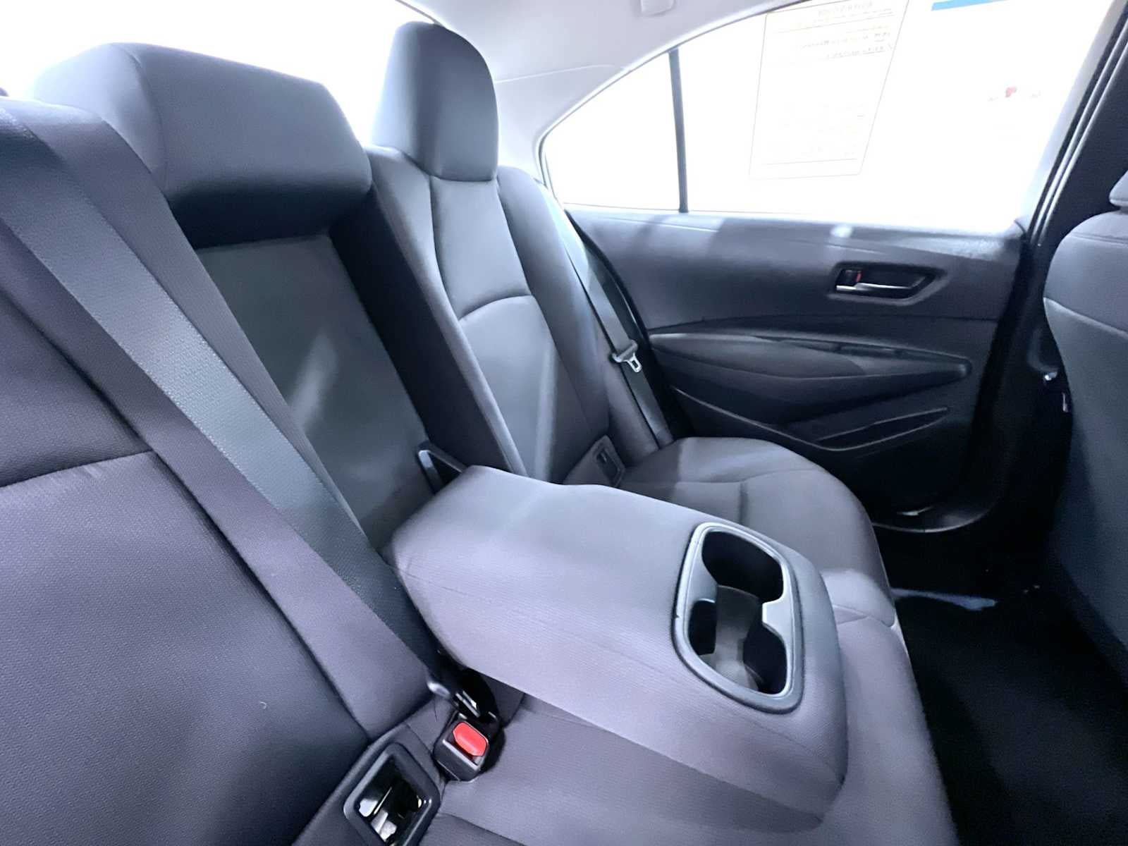 Used 2026 Toyota Corolla LE FWD image 36