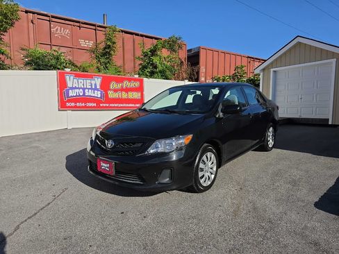 Used 2013 Toyota Corolla LE FWD image 12