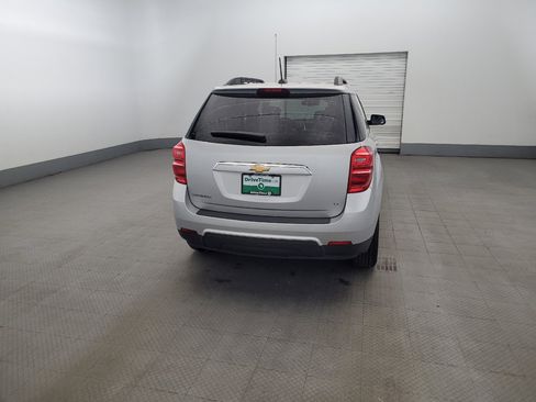 Used 2017 Chevrolet Equinox LT w/ Convenience Package FWD image 7