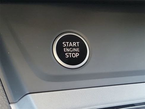 New 2025 Audi Q3 2.0T Premium image 27