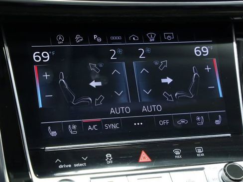 Used 2023 Audi Q7 3.0T Prestige AWD/4WD image 18