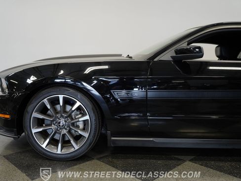 Used 2012 Ford Mustang GT Premium RWD image 24