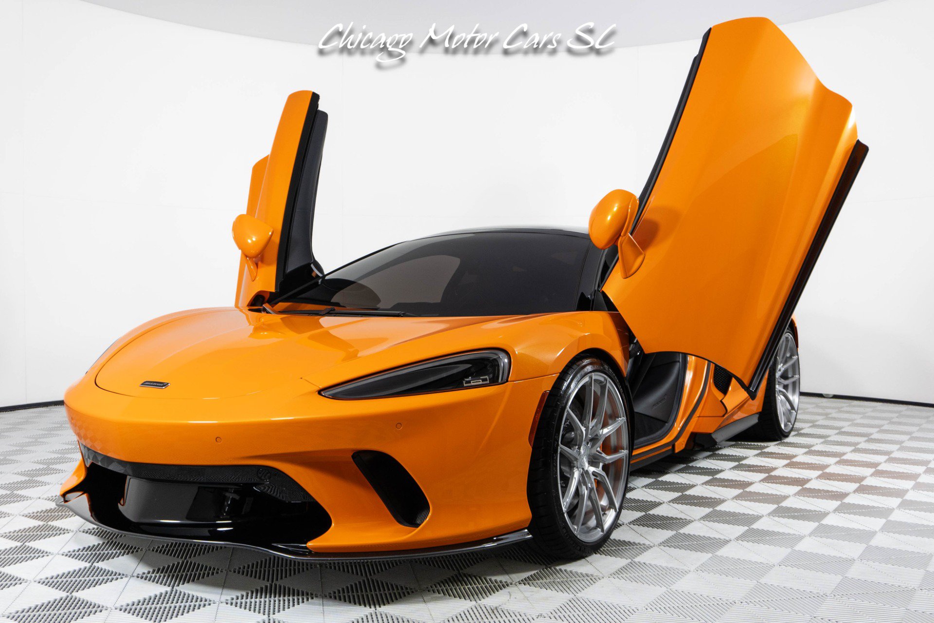 Used 2023 McLaren GT RWD image 19