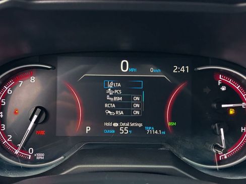 Used 2025 Toyota RAV4 XLE AWD/4WD image 30