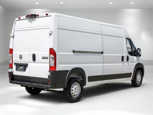 Used 2023 RAM ProMaster 2500 FWD image 6