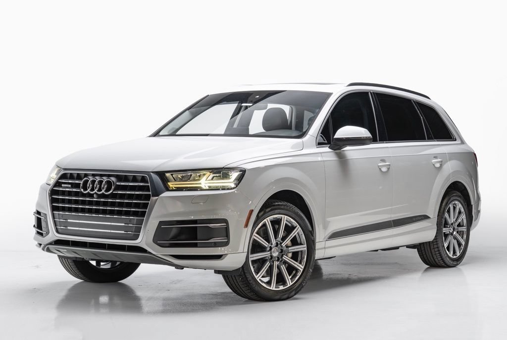 Used 2017 Audi Q7 3.0T Premium Plus w/ Premium Plus Package AWD/4WD image 4