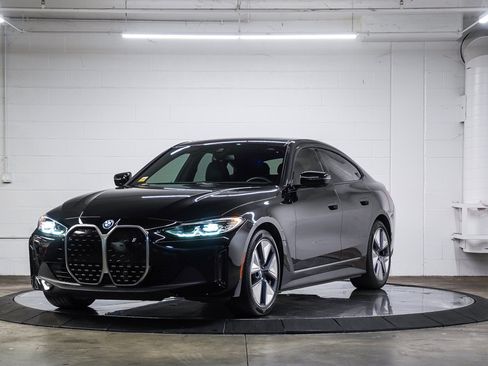 Certified 2023 BMW i4 eDrive40 RWD image 3