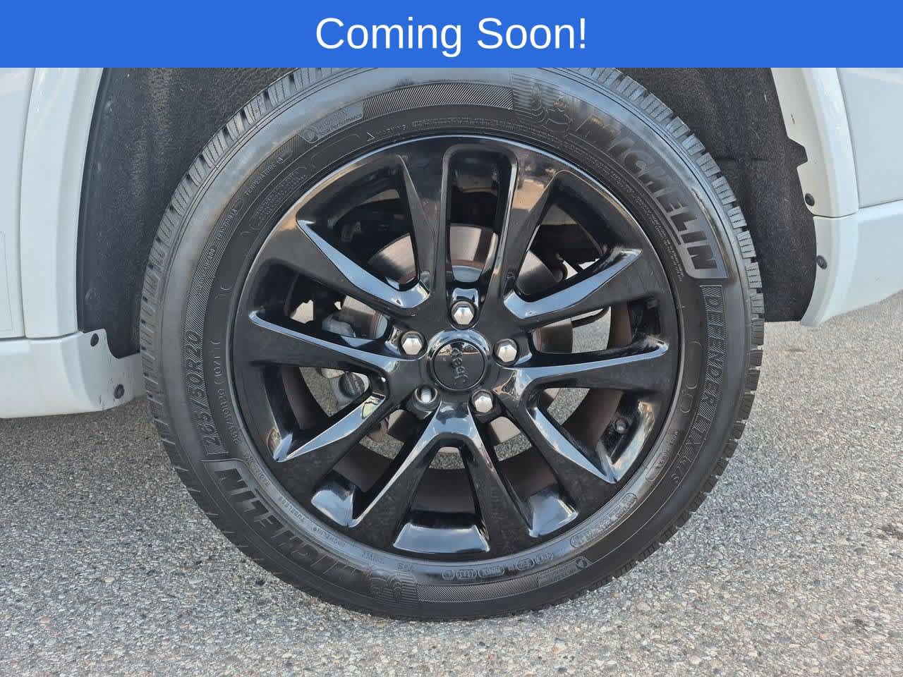 Used 2018 Jeep Grand Cherokee Altitude AWD/4WD image 13