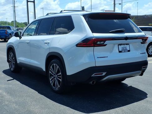 Used 2025 Toyota Grand Highlander AWD Hybrid image 5