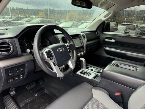 Used 2018 Toyota Tundra SR5 w/ TRD Off Road Package image 16