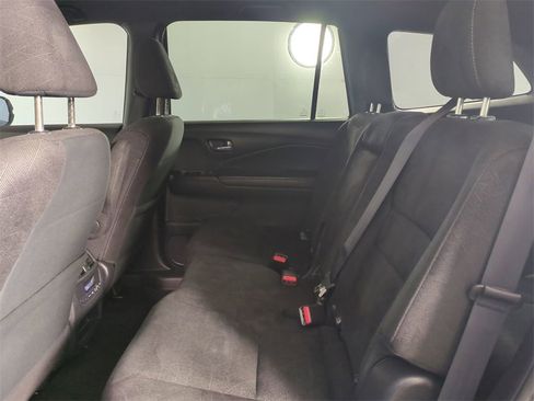 Used 2022 Honda Pilot Sport image 16