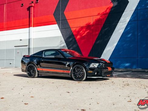Used 2011 Ford Mustang Shelby GT500 w/ SVT Performance Pkg image 47