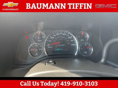 Used 2024 Chevrolet Express 2500 w/ Driver Convenience Package image 18