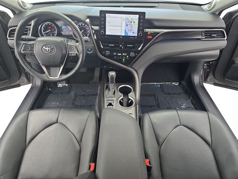 Used 2023 Toyota Camry XLE w/ Navigation Package FWD image 9