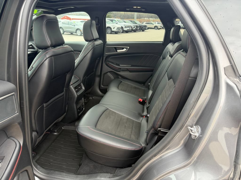 Used 2024 Ford Edge ST-Line AWD/4WD image 31