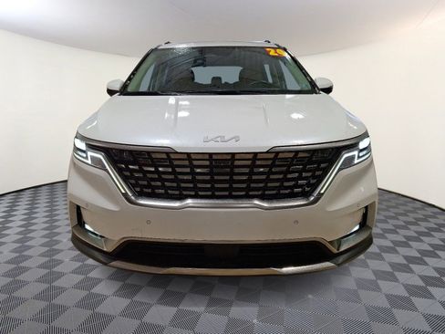 Used 2024 Kia Carnival SX image 2