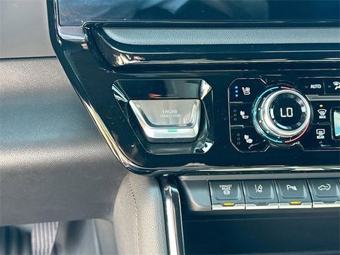 Used 2024 GMC Sierra 2500 AT4 w/ AT4 Premium Plus Package image 29