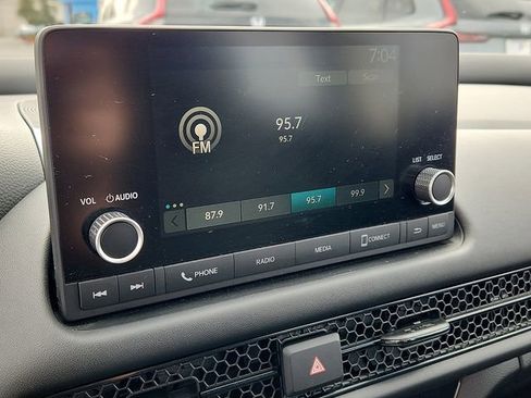 Used 2023 Honda HR-V LX image 16