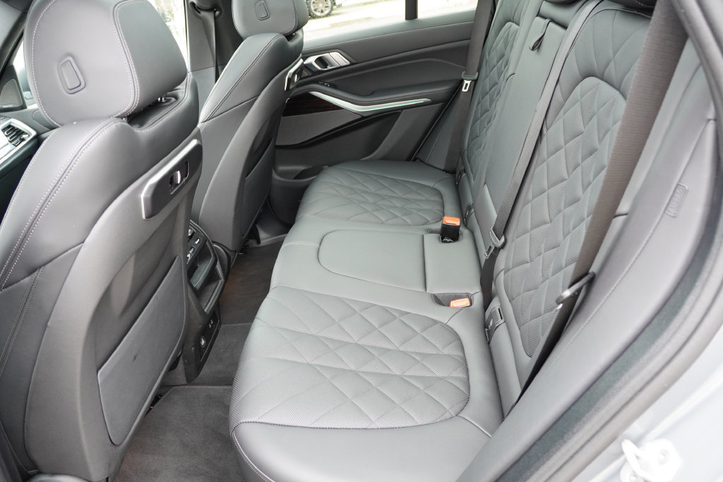 Used 2026 BMW X5 xDrive40i AWD/4WD image 17