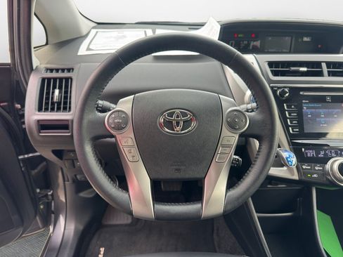 Used 2015 Toyota Prius V Five w/ Advanced Technology Package FWD image 13