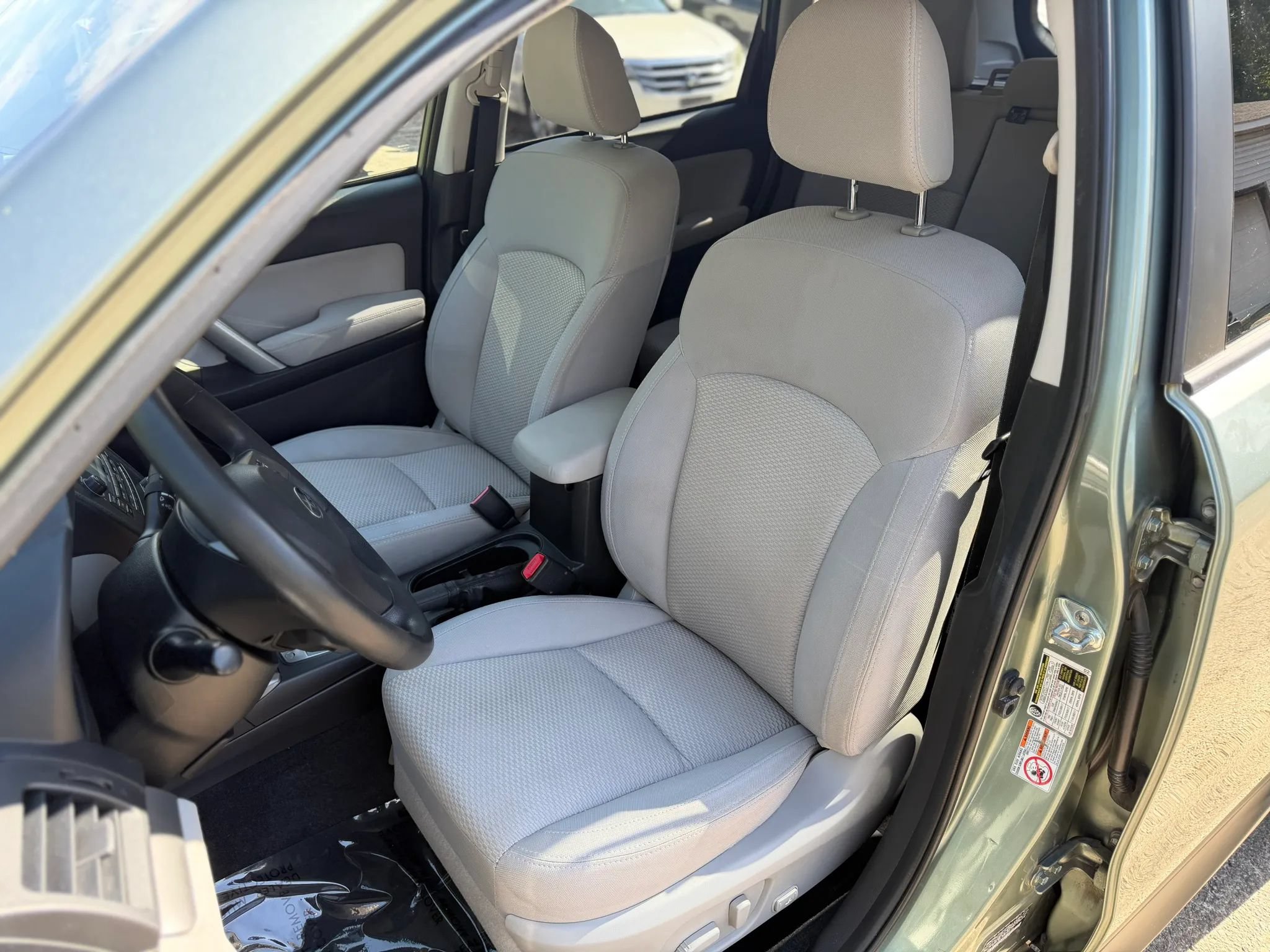 Used 2014 Subaru Forester 2.5i Premium w/ Popular Package #1 AWD/4WD image 18