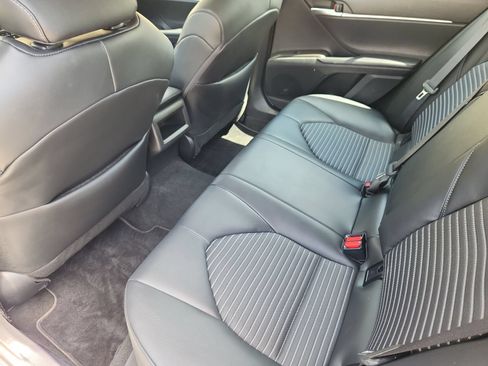 Used 2024 Toyota Camry SE FWD image 11