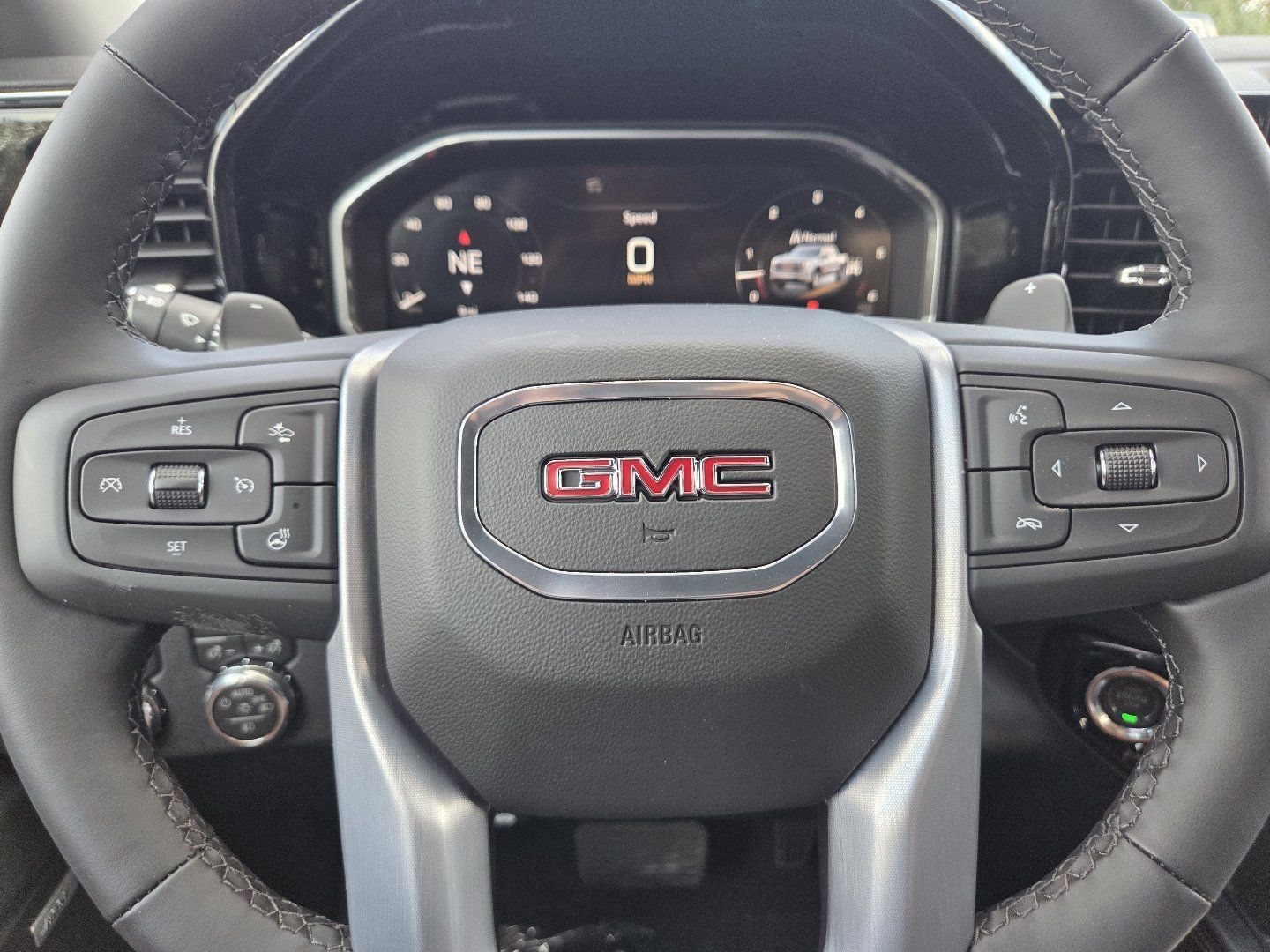New 2026 GMC Sierra 1500 Elevation w/ Elevation Premium Package AWD/4WD image 34
