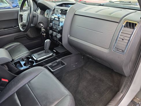Used 2011 Ford Escape Limited w/ 302A Rapid Spec Order Code AWD/4WD image 14