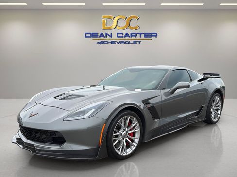 Used 2016 Chevrolet Corvette Z06 w/ 3LZ Preferred Equipment Group RWD image 9