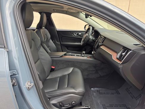 Used 2024 Volvo S60 B5 Plus AWD/4WD image 15