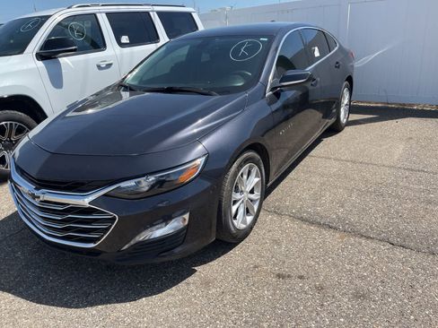 Used 2022 Chevrolet Malibu LT FWD image 4