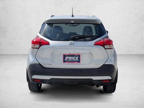 Used 2020 Nissan Kicks SR FWD image 7