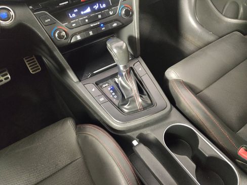 Used 2017 Hyundai Elantra Sport w/ Sport Premium Package 06 FWD image 26