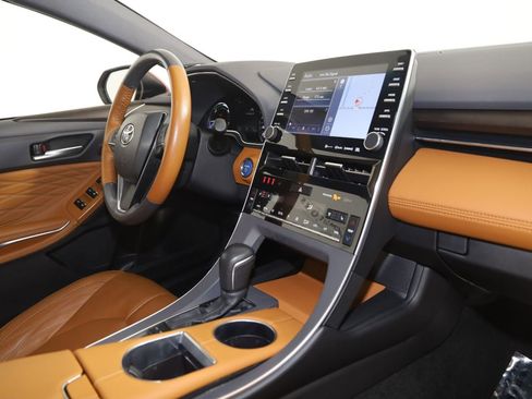 Used 2021 Toyota Avalon Limited w/ Advanced Safety Package FWD image 42
