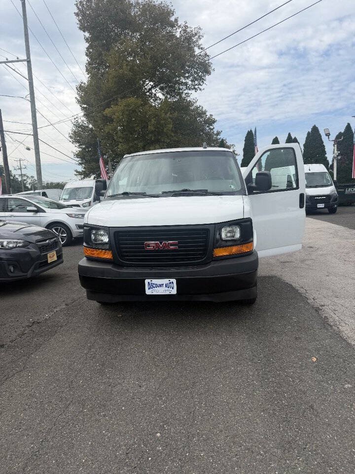 Used 2017 GMC Savana 2500 Extended RWD image 15