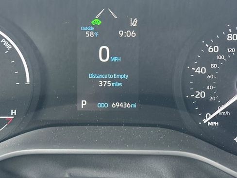 Certified 2023 Toyota Sienna XLE image 30