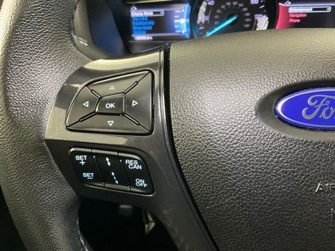 Certified 2019 Ford Explorer XLT w/ Equipment Group 202A image 23